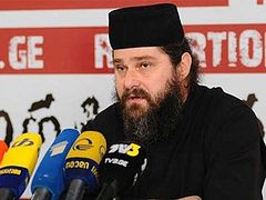  Грузинская Церковь поднялась против закона, защищающего гомосексуализм