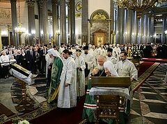 Предстоятели Русской и Болгарской Православных Церквей молились в Казанском соборе Петербурга