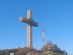 Christian group defends Skopje’s second giant cross