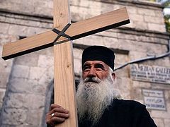Going beyond recruiting Palestinian Christians to the military