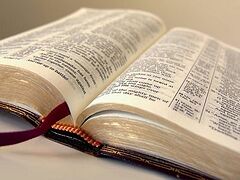 В Англии 500 гостиниц уберут Библии из своих номеров