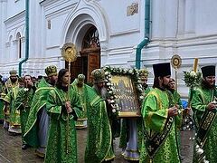 Святогорский монастырь отметил 10-летний юбилей присвоения статуса Лавры