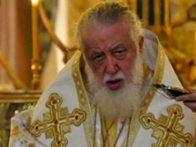 Патриарх Илия II попросил правительство и СМИ уменьшить количество криминальных сюжетов