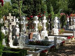 Россия заплатит долг за русские могилы на кладбище Сент-Женевьев-де-Буа