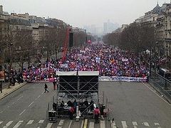 Во Франции протестуют против однополых браков