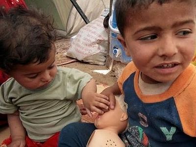 Наблюдатели зафиксировали факт истязания детей боевиками ИГИЛ