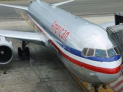 «Счастливого Рождества!»: приветствие стюардессы American Airlines&#8206; привело к скандалу