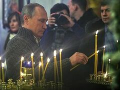 Владимир Путин встретил Рождество Христово в сельском храме в Воронежской области