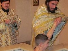 В Абаканской епархии 11 подростков из спецучилища приняли святое крещение