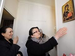 An Icon of the Mother of God is streaming myrrh in a Turkish family in Paris