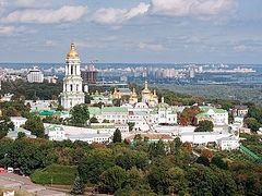 Украинцы больше всего доверяют Церкви, - опрос