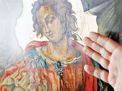 An icon of the Archangel Michael is streaming myrrh in Greece