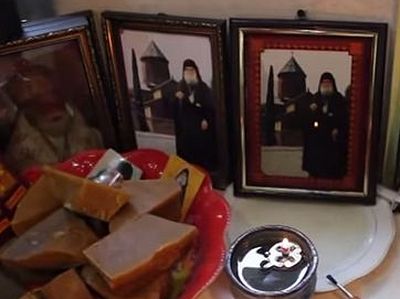 В церковном магазинчике в Тбилиси замироточила фотография прп.Гавриила (Ургебадзе)