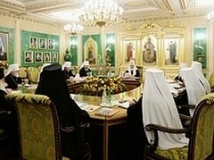 Началось первое в 2015 году заседание Священного Синода Русской Православной Церкви