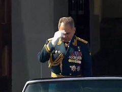 Journalists tell why Russian Minister of Defense crossed himself at Moscow’s Victory Day Parade