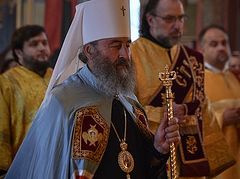 Howell, NJ: Primate of Ukrainian Orthodox Church celebrates Liturgy in Diocesan Cathedral before Myrrh-Streaming Hawaiian Icon
