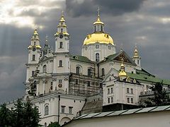 The Pochayiv Lavra appeals to the Ukrainian authorities about impending threat