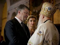 П.Порошенко: Украине нужна «своя» церковь
