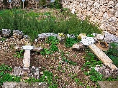 Иерусалим: неизвестными осквернено христианское кладбище