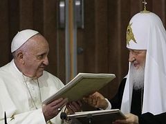 Patriarch Kirill says he has discussed ways to prevent global war with Pope Francis