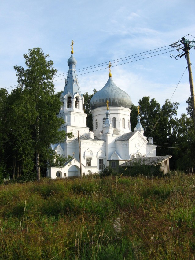 Church of Great Martyr George, Lozhgolovo, Russia