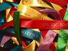 Missionary campaign to distribute 50,000 Paschal ribbons in Moscow on Holy Saturday, Bright Week