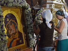 About 1 million Ukrainians have venerated wonderworking icons