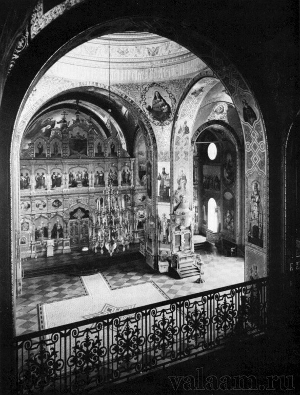 The interior of the upper church of the Transfiguration Cathedral. View from the choir loft.