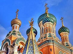 Survey shows 64% of Russians trust Orthodox Church