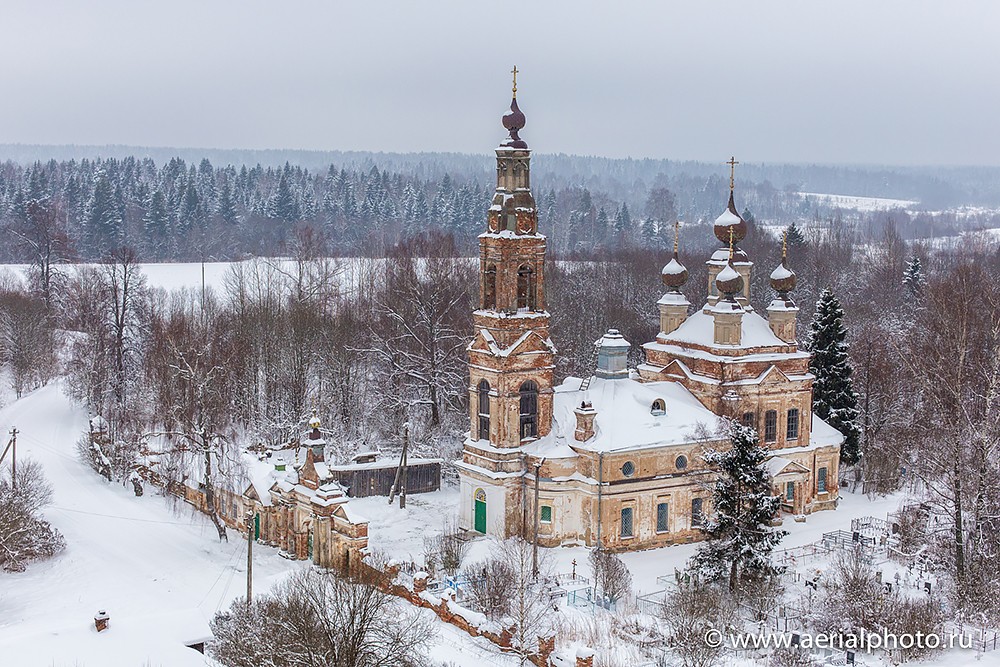 Ιερός Ναός Γεννήσεως του Χριστού στο χωριό Ροζντεστβό