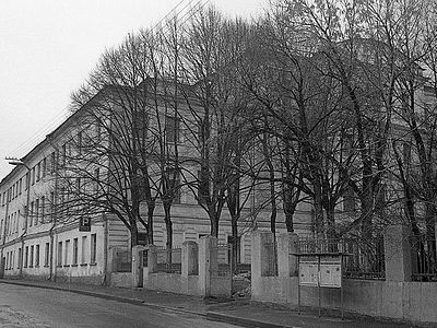 Московская церковь святителя Стефана Пермского при 1-й мужской гимназии на Волхонке