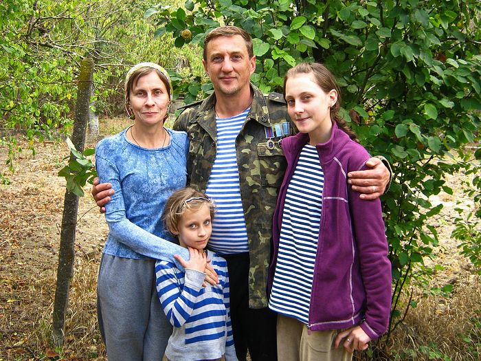 Сергей и Виктория с дочерьми