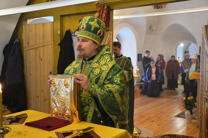 Епископ Великоустюжский и Тотемский Тарасий