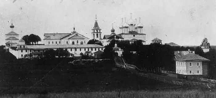 Корнилиево-Комельский монастырь, основанный преподобным Корнилием