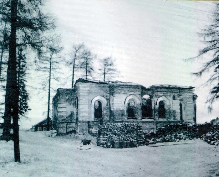 Разрушенный Никольский храм