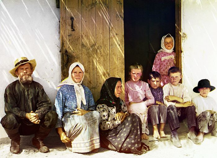 Семья поселенца. Поселок Графовка. 1912