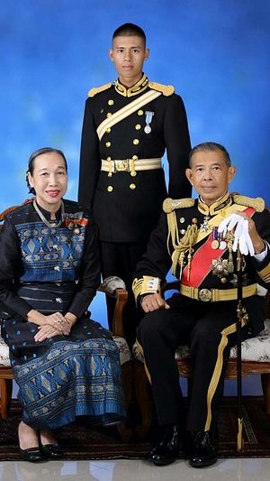 The Songcharoen family