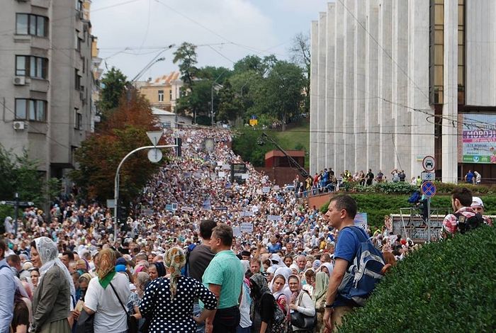 Киевский Крестный ход- 2018. Вид с Европейской площади