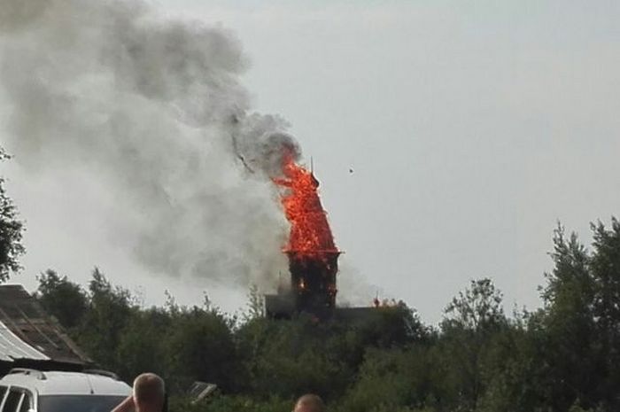 Пожар Успенской церкви в Кондопоге.