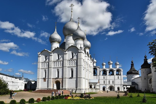 Dormition Cathedral, Rostov the Great. Photo: Wikiway.com