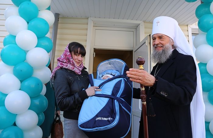 Открытие центра гуманитарной помощи в Саранской епархии 14 марта 2017 года возглавил митрополит Саранский и Мордовский Зиновий