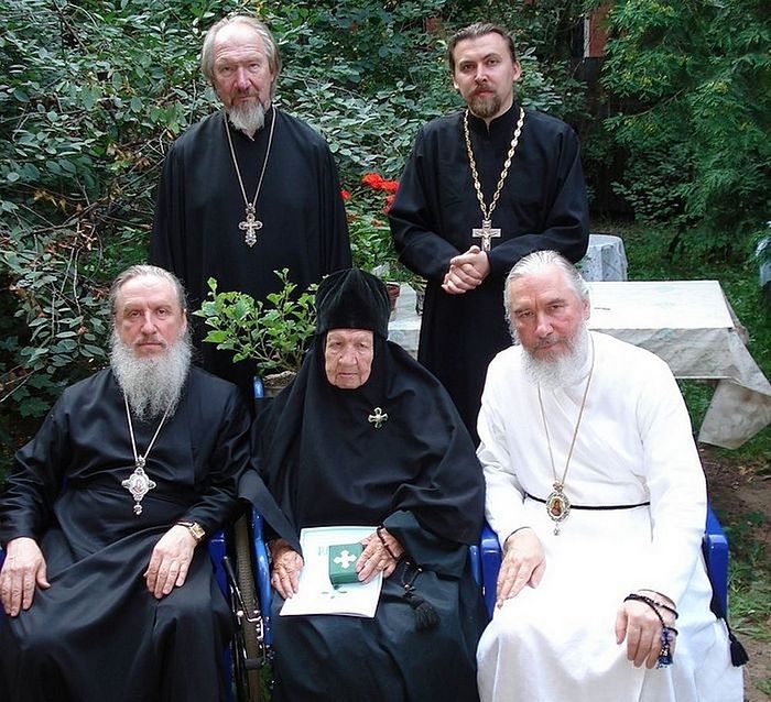Metropolitan Dimitry, Schemanun Maria, Metropolitan Kliment, Archpriet Nikolai, and his son Archpriest Konstantin. 2007