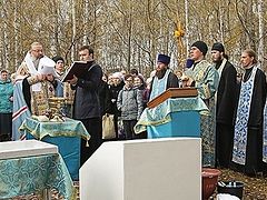Foundation stone of Church of Romanov doctor St. Eugene Botkin consecrated in Ekaterinburg Diocese