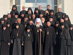 Two more dioceses support canonical status of Ukrainian Church and Met. Onuphry