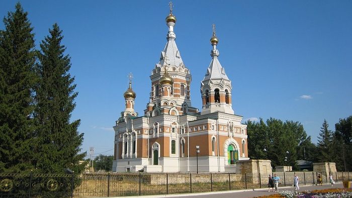 The “Golden Church” of Uralsk (the Church of Christ the Savior). While still tsarevich, Tsar Nicholas II was present at the laying of its foundation stone on July 31, 1891