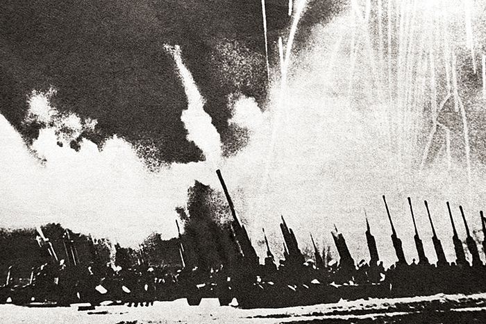 5 августа 1943 г. в Москве был дан артиллерийский салют войскам, освободившим Орел и Белгород