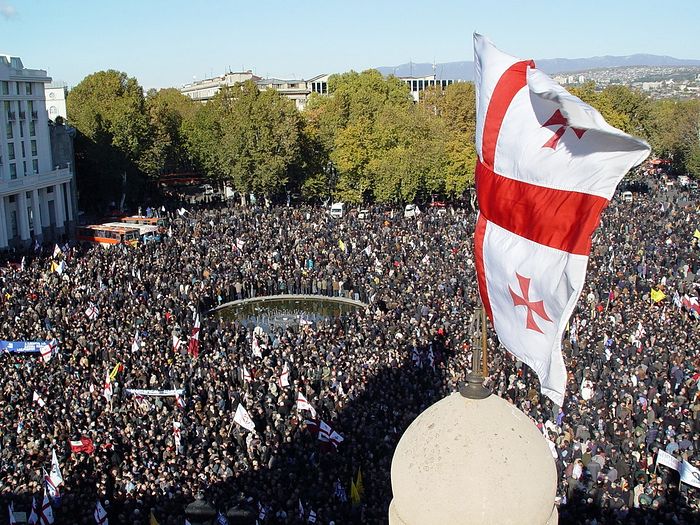 Манифестация на площади Свободы в Тбилиси