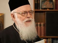 Albanian Church publishes full text of letters to Pat. Kirill, opposes Russian Church’s break in communion with Constantinople