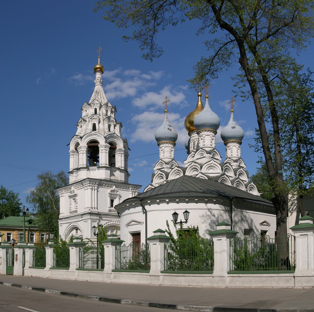 The Church of St. Nicholas the Wonderworker in Pyzhy. 1672.