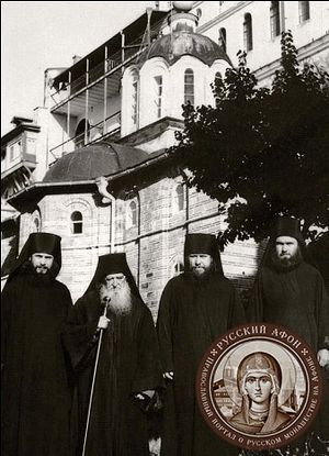 From left to right: Fr. Hippolytus, Fr. Dosifey/Dositheus (Sorochenkov), Schema-Archimandrite Ilian (Sorokin), Fr. Abel (Makedonov). Photo by Afonit.info